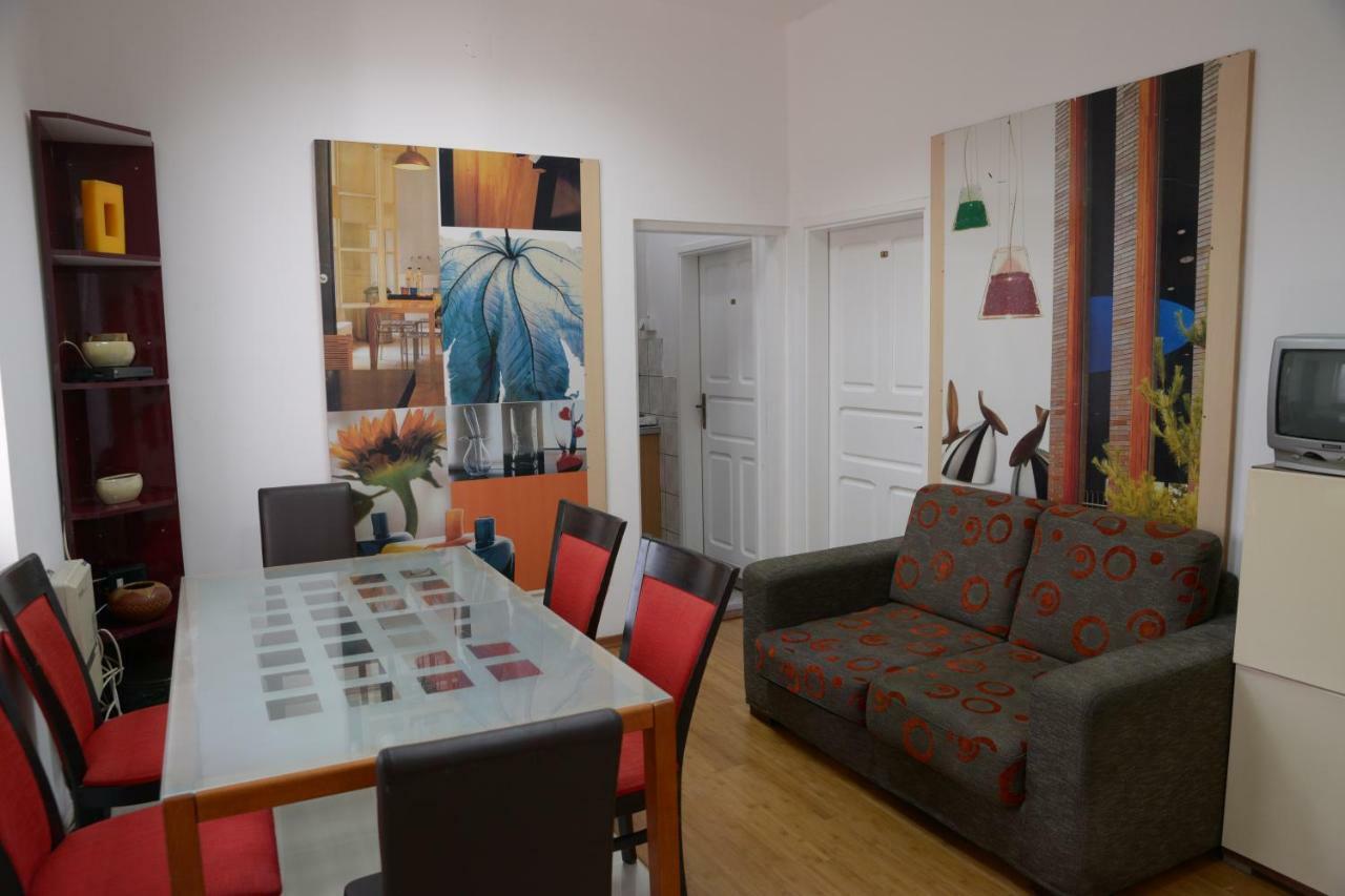 Guest House Golden Coin Ni Eksteriør billede